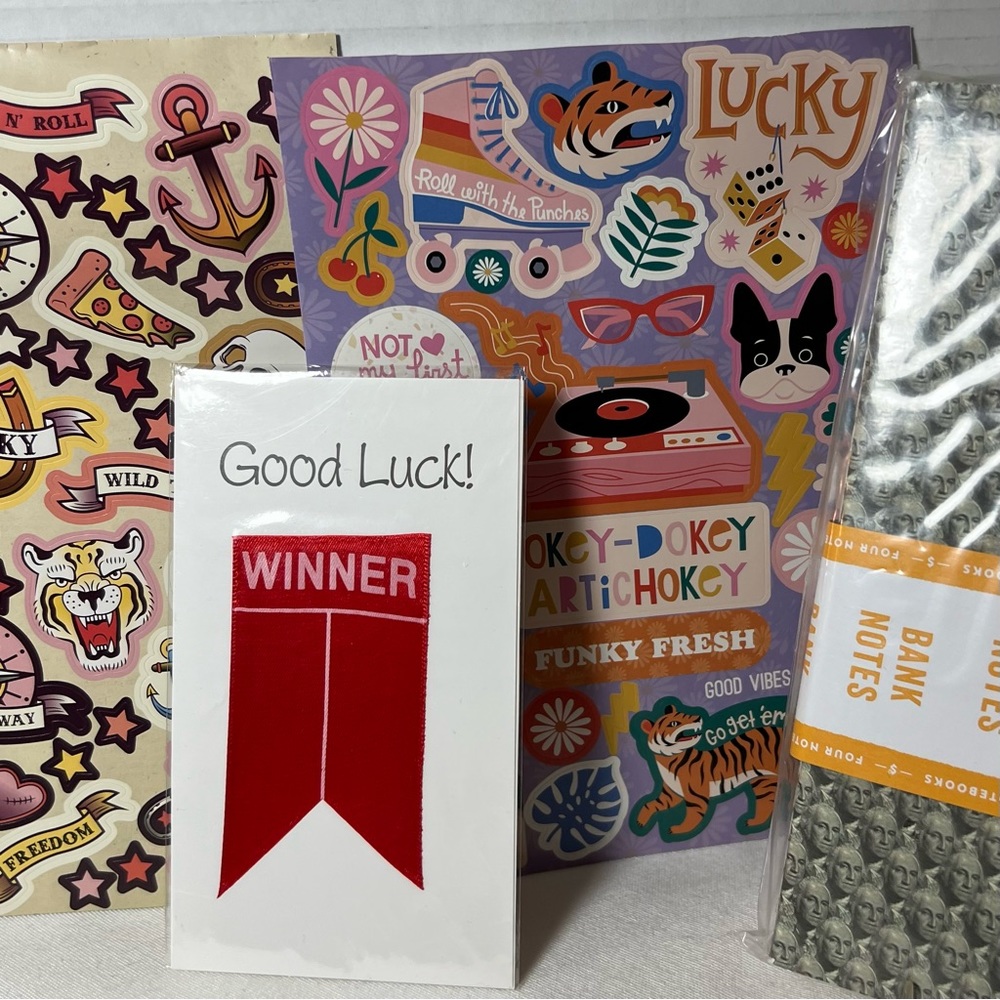 A LITTLE LUCK FOR YOU GIFT SET - Picture 14 of 15